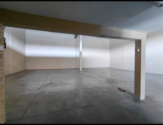 395M² WAREHOUSE TO LET IN POMONA